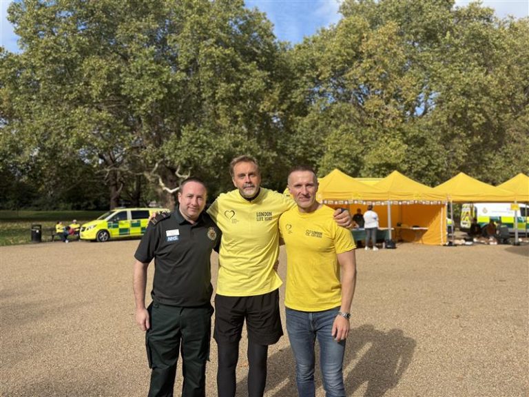 Featured image for “You saved my life” – cardiac arrest survivor meets 999 call taker at charity walk